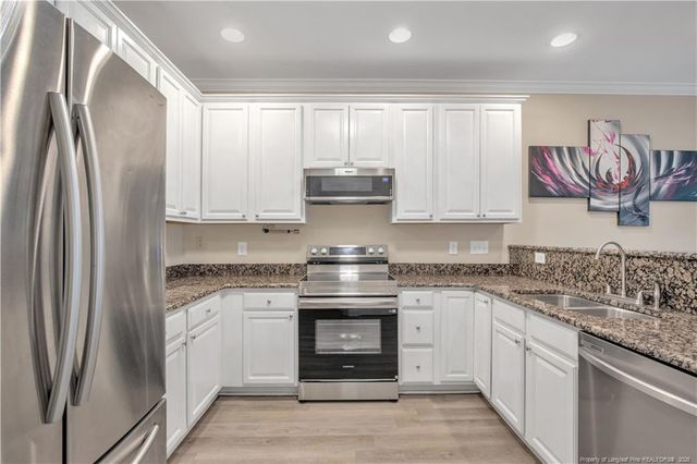 913 Cora Lee Drive, Fayetteville, NC 28303