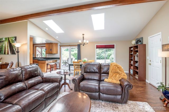 7304 NE 143rd Street, Kenmore, WA 98028