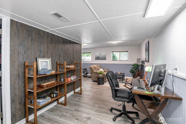 7304 NE 143rd Street, Kenmore, WA 98028