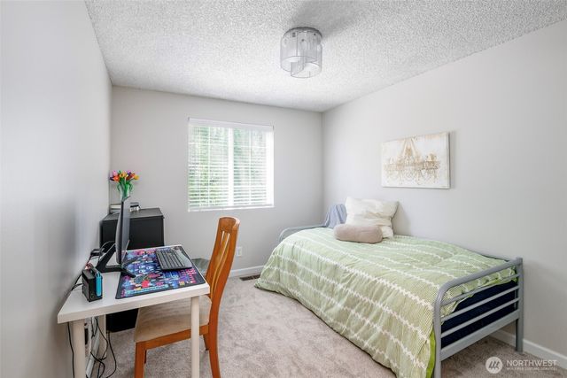7304 NE 143rd Street, Kenmore, WA 98028