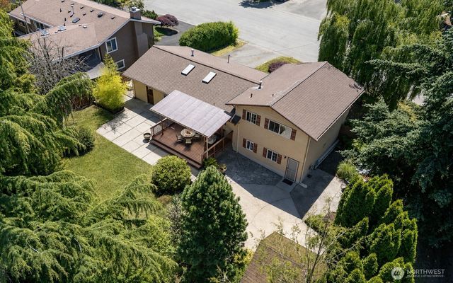 7304 NE 143rd Street, Kenmore, WA 98028