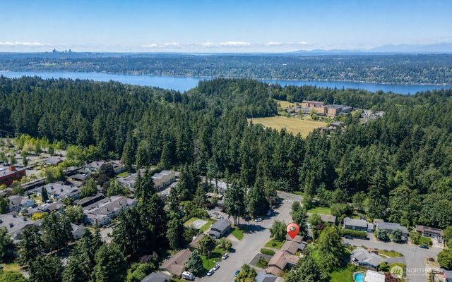 7304 NE 143rd Street, Kenmore, WA 98028