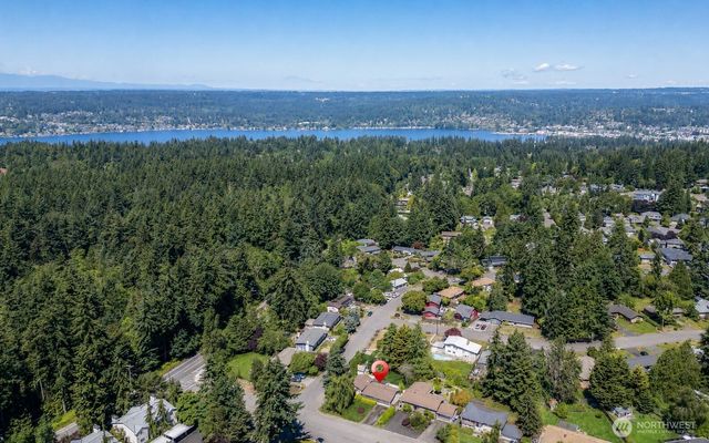 7304 NE 143rd Street, Kenmore, WA 98028