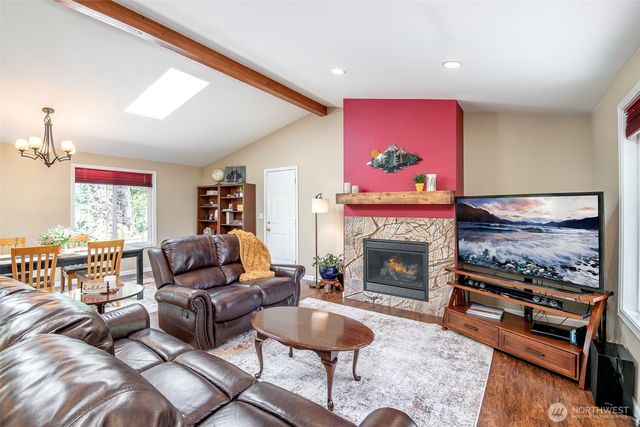 7304 NE 143rd Street, Kenmore, WA 98028