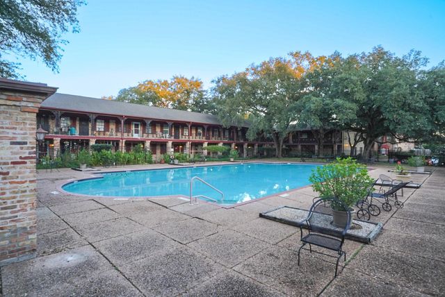 5216 Arboles Drive 10, Houston, TX 77035