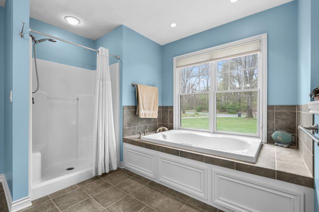 9048 Montezuma Avenue, Texas Twp, MI 49009