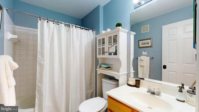 42252 BLACK ROCK TER, Aldie, VA 20105