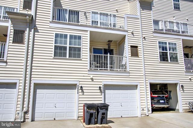 42252 BLACK ROCK TER, Aldie, VA 20105