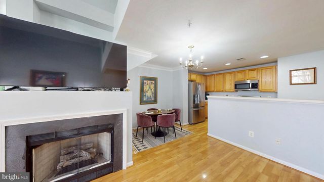 42252 BLACK ROCK TER, Aldie, VA 20105