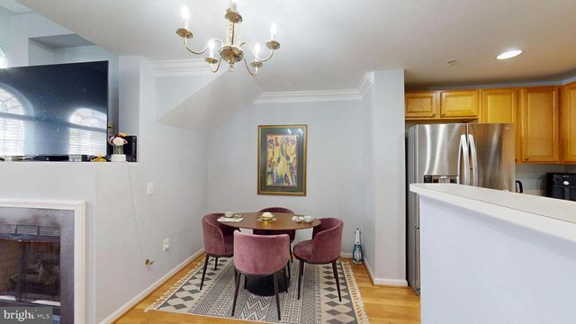 42252 BLACK ROCK TER, Aldie, VA 20105