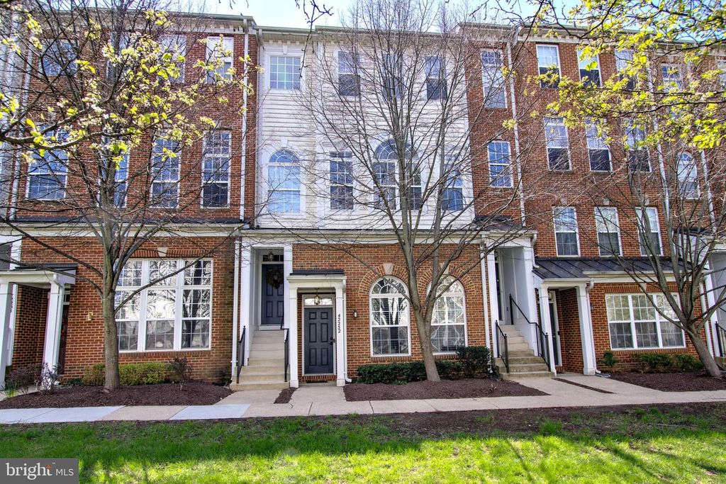 42252 BLACK ROCK TER, Aldie, VA 20105
