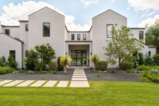 203 Wild Cat HOLW, West Lake Hills, TX 78746
