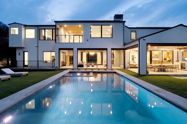 203 Wild Cat HOLW, West Lake Hills, TX 78746