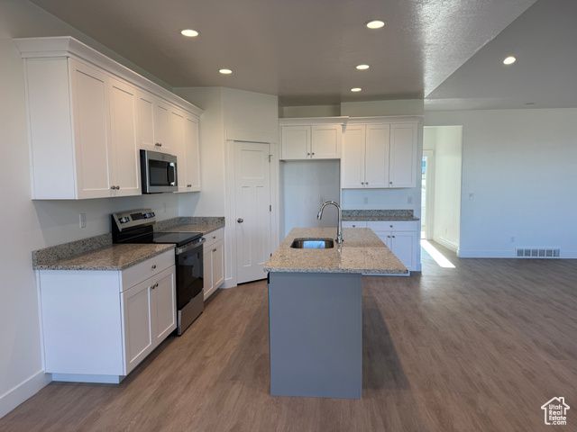 498 S 300 E, Santaquin, UT 84655
