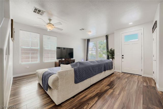 9400 Steeltree Street, Las Vegas, NV 89143