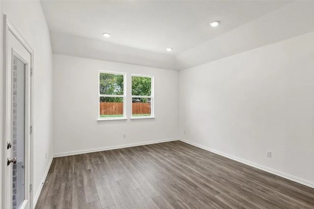 1632 Pavin Lane, Fort Worth, TX 76052