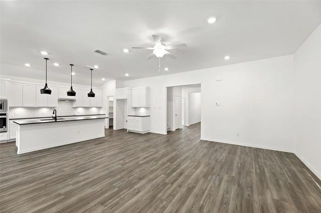 1632 Pavin Lane, Fort Worth, TX 76052