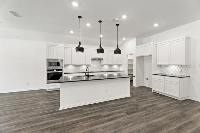 1632 Pavin Lane, Fort Worth, TX 76052