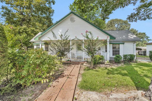 235 Caravella Court, Livingston, TX 77351