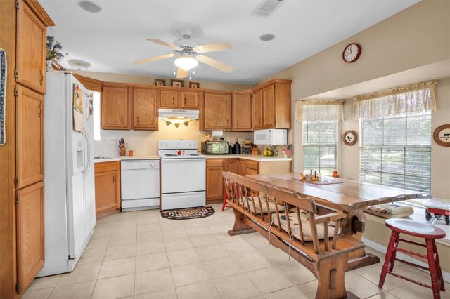 235 Caravella Court, Livingston, TX 77351