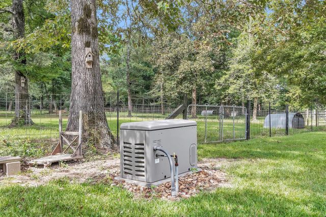 235 Caravella Court, Livingston, TX 77351