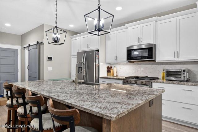 3914 Jefferson Park Pl, Jeffersontown, KY 40299