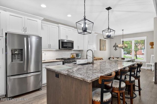 3914 Jefferson Park Pl, Jeffersontown, KY 40299