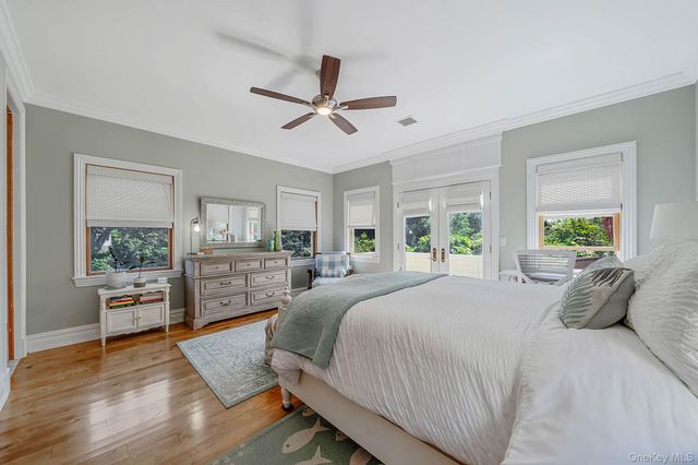 8 Jackson Avenue, East Quogue, NY 11942