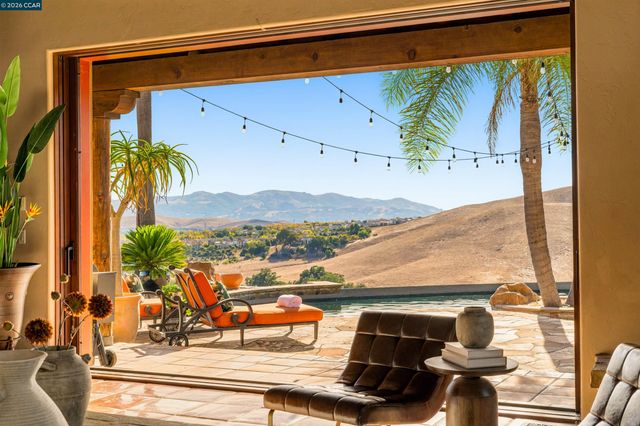 1615 Lawrence Rd, Danville, CA 94506