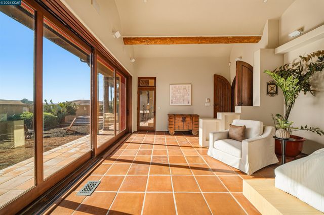 1615 Lawrence Rd, Danville, CA 94506