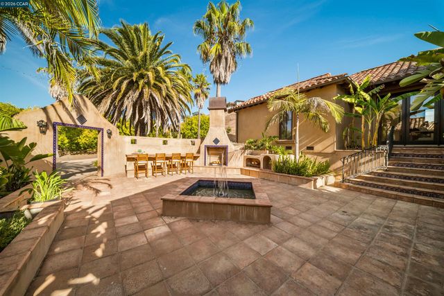 1615 Lawrence Rd, Danville, CA 94506