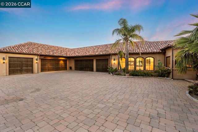 1615 Lawrence Rd, Danville, CA 94506
