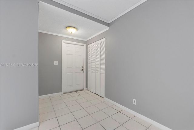 5850 NW 57th Ave 1, Tamarac, FL 33319