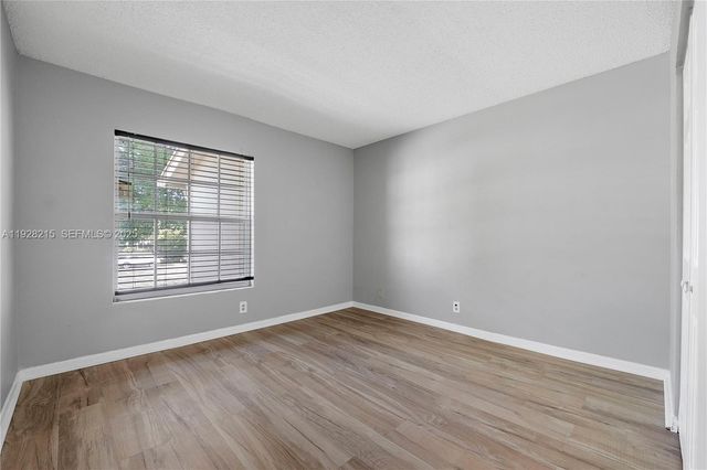 5850 NW 57th Ave 1, Tamarac, FL 33319