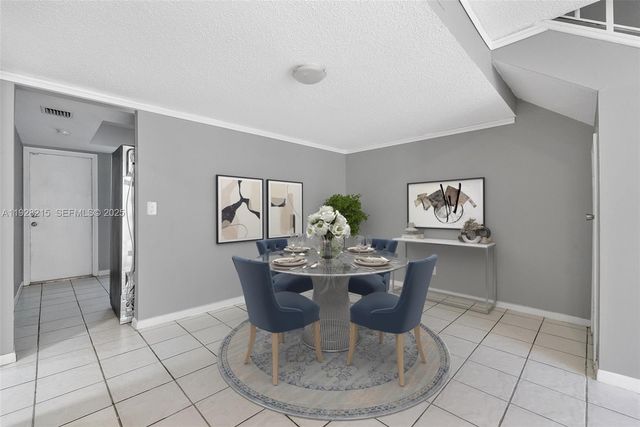 5850 NW 57th Ave 1, Tamarac, FL 33319