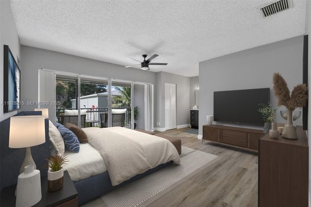 5850 NW 57th Ave 1, Tamarac, FL 33319