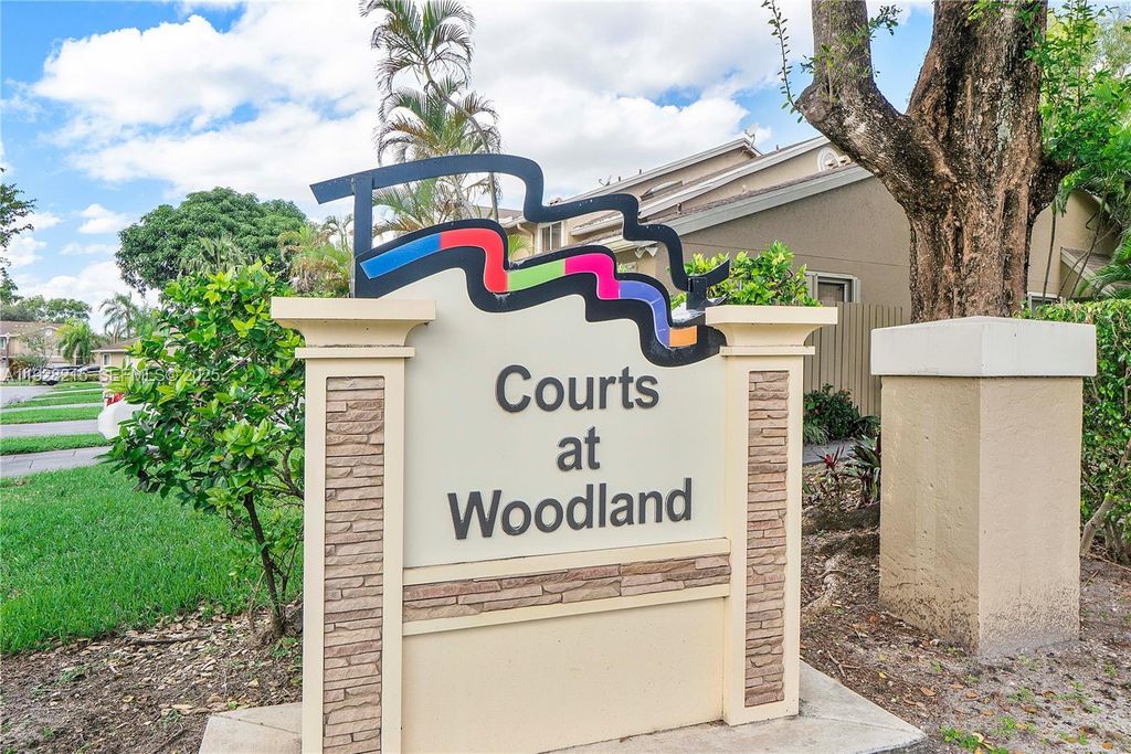 5850 NW 57th Ave 1, Tamarac, FL 33319