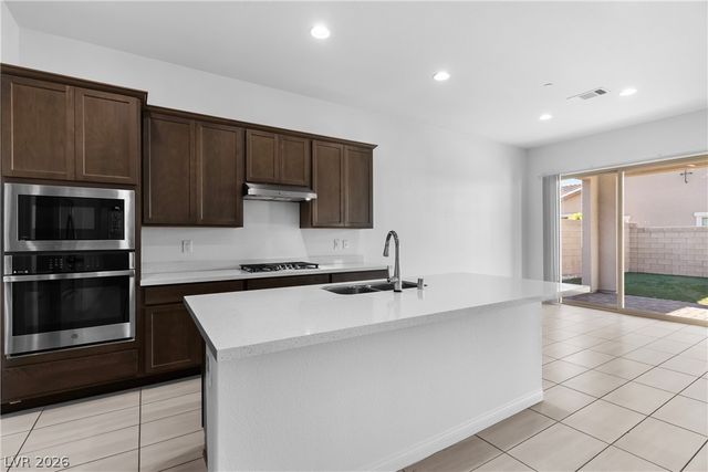 557 Comodo Street, Henderson, NV 89011