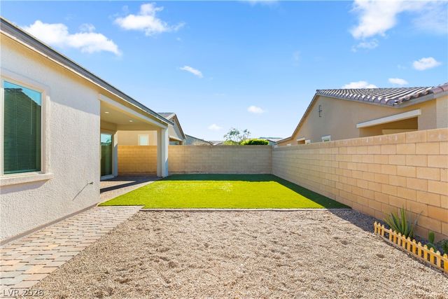 557 Comodo Street, Henderson, NV 89011