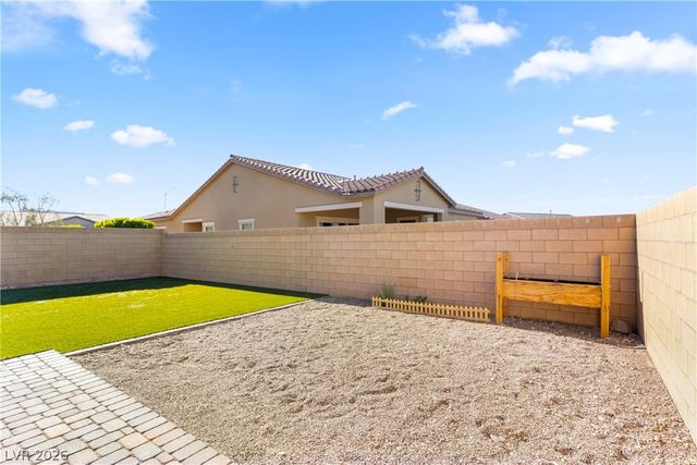 557 Comodo Street, Henderson, NV 89011