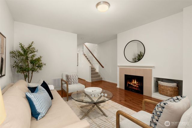 2852 S Nevada Street, Seattle, WA 98108