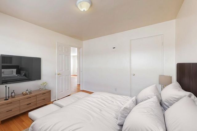 1033 Louisiana Boulevard SE, Albuquerque, NM 87108