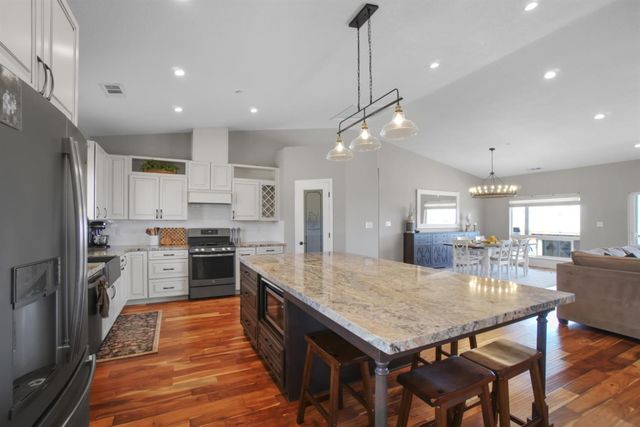 7991 S Shingle Rd, Shingle Springs, CA 95682