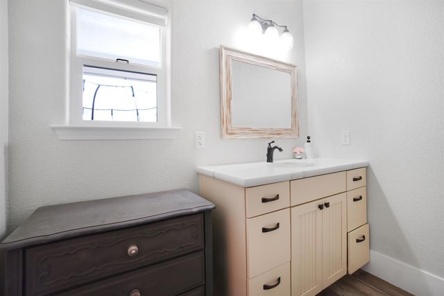 7991 S Shingle Rd, Shingle Springs, CA 95682