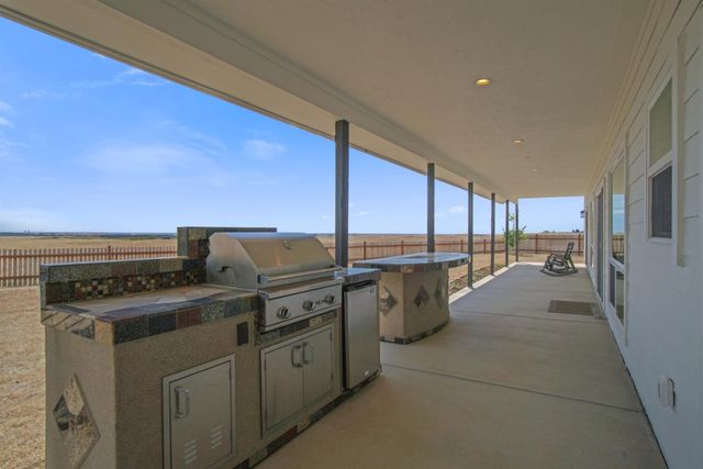 7991 S Shingle Rd, Shingle Springs, CA 95682