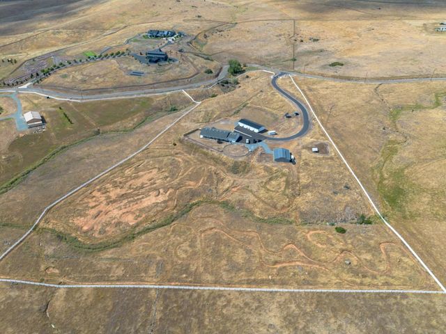 7991 S Shingle Rd, Shingle Springs, CA 95682