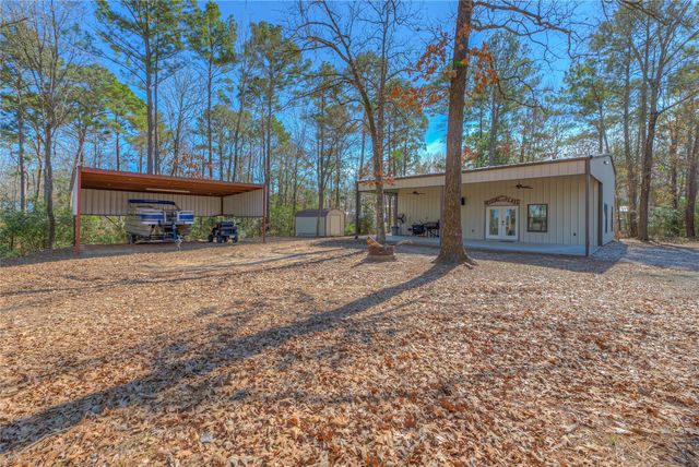 51 Roatan Drive, Point Blank, TX 77364