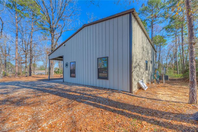 51 Roatan Drive, Point Blank, TX 77364