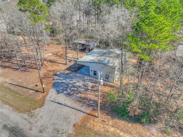 51 Roatan Drive, Point Blank, TX 77364