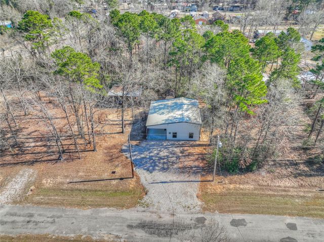51 Roatan Drive, Point Blank, TX 77364